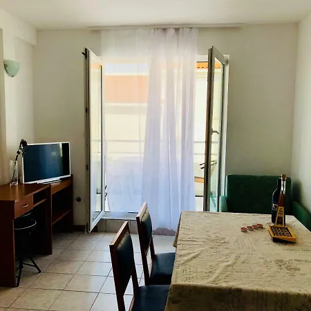 Lady Di Apartment